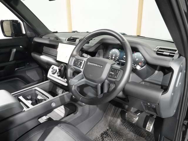 ROVER DEFENDER