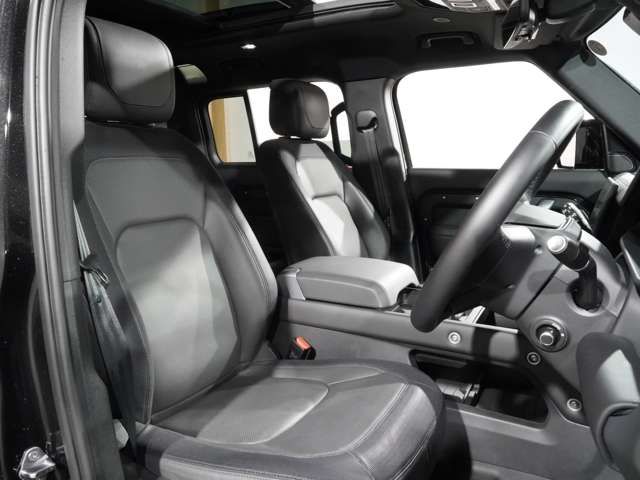ROVER DEFENDER