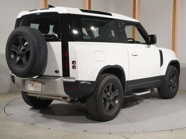 ROVER DEFENDER