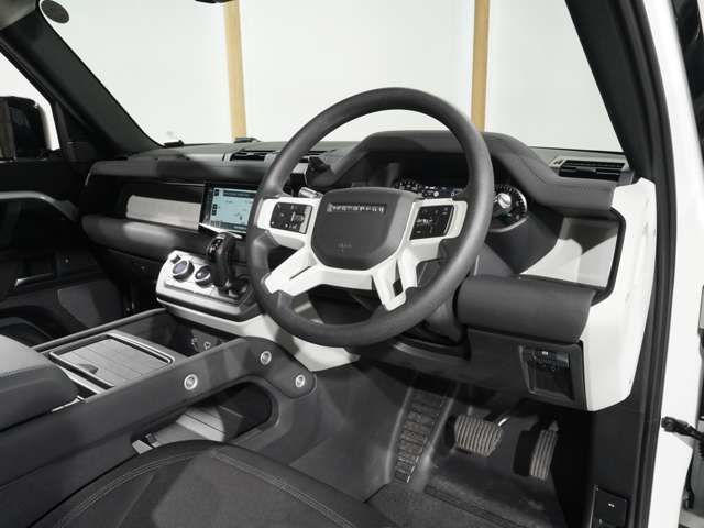 ROVER DEFENDER