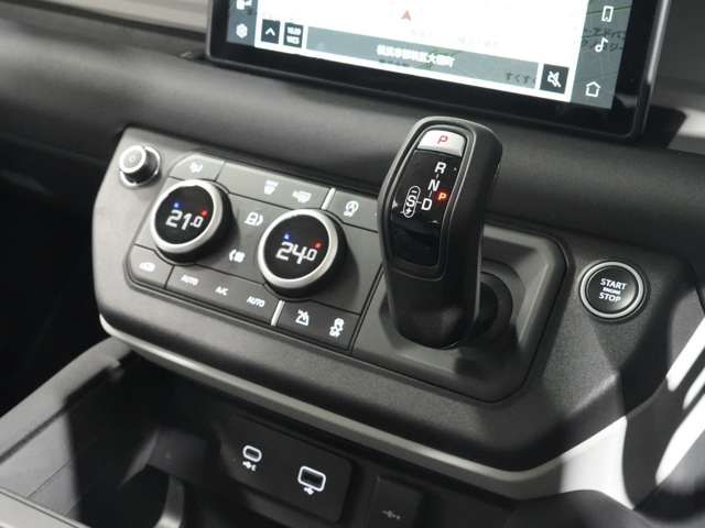 ROVER DEFENDER