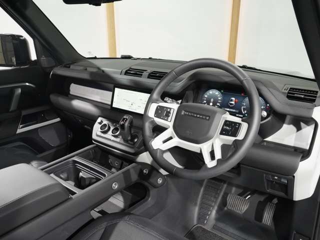 ROVER DEFENDER