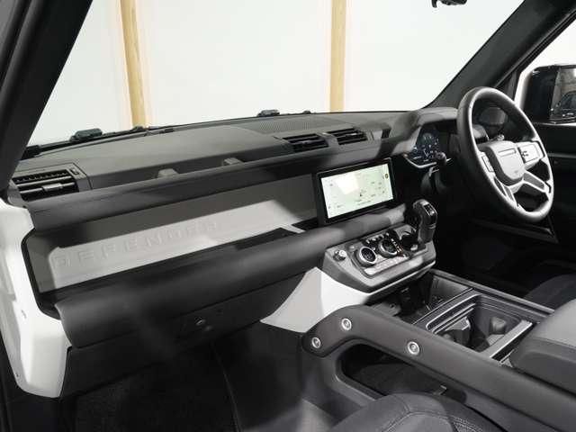 ROVER DEFENDER