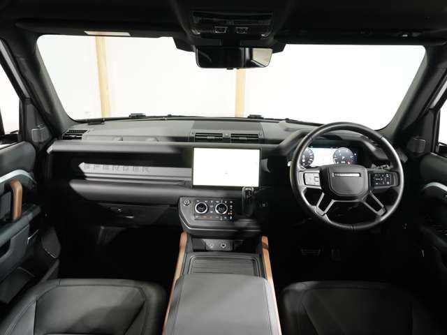 ROVER DEFENDER