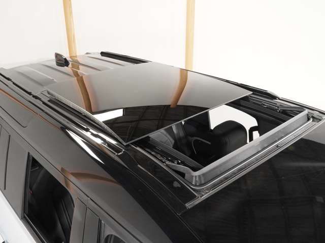 ROVER DEFENDER