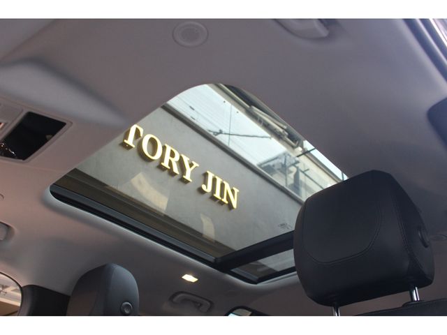 ROVER DEFENDER