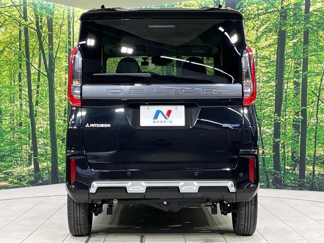 DELICA MINI