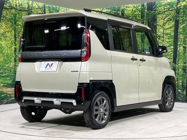 DELICA MINI