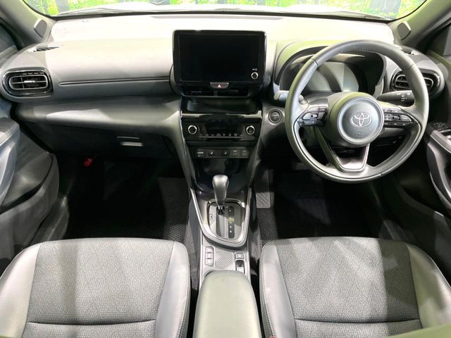 YARIS CROSS HYBRID