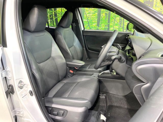 YARIS CROSS HYBRID