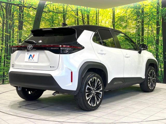 YARIS CROSS HYBRID
