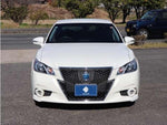 CROWN sedan hybrid