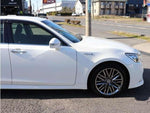 CROWN sedan hybrid