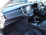 CROWN sedan hybrid