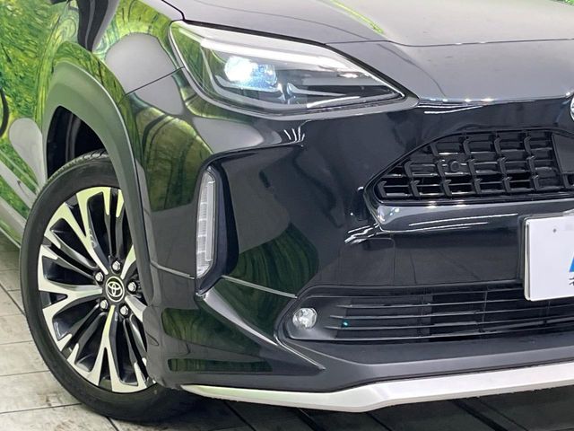 YARIS CROSS HYBRID