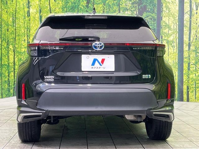 YARIS CROSS HYBRID