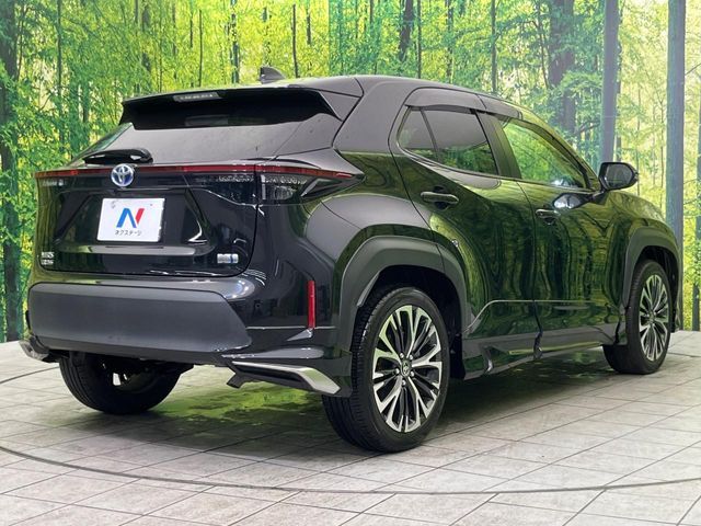 YARIS CROSS HYBRID