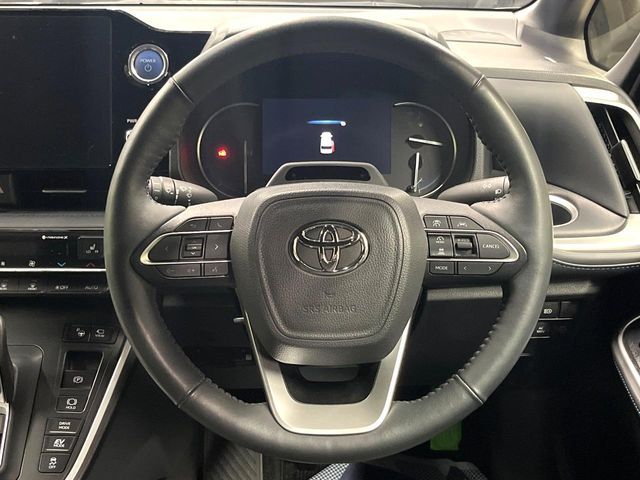 VOXY HYBRID