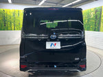 VOXY HYBRID