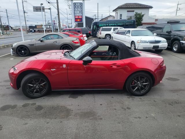 ROADSTER