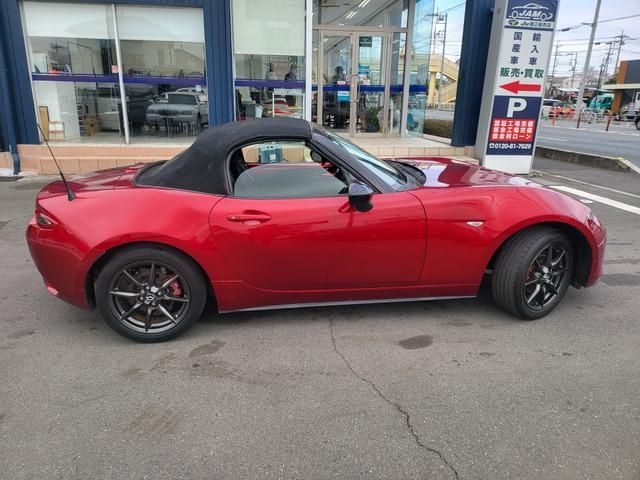 ROADSTER