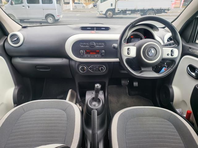 RENAULT TWINGO