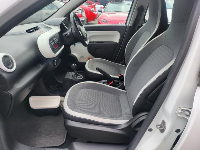 RENAULT TWINGO