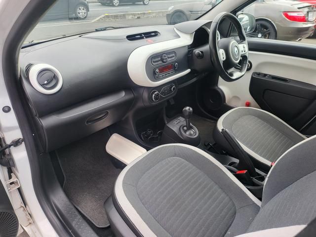 RENAULT TWINGO
