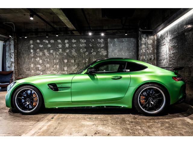 Mercedes-AMG GT R