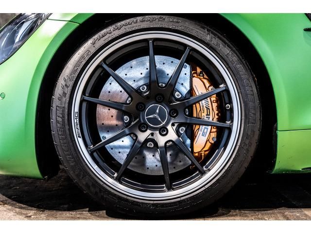 Mercedes-AMG GT R