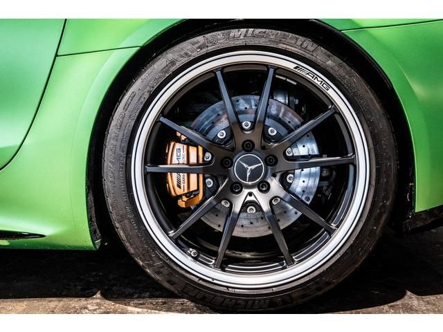 Mercedes-AMG GT R