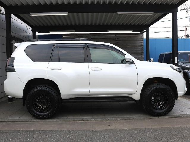 LANDCRUISER PRADO