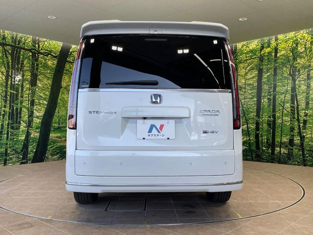 STEPWAGON e:HEV SPADA