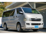REGIUSACE 2WD van