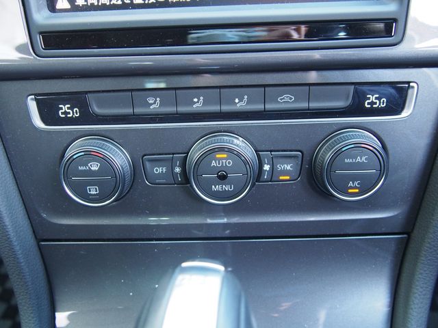 VOLKSWAGEN GOLF Alltrack