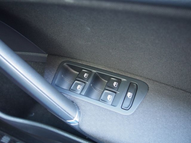 VOLKSWAGEN GOLF Alltrack