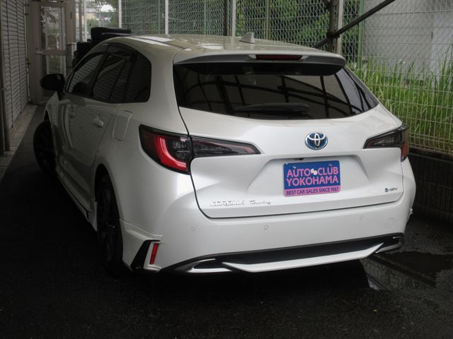 COROLLA TOURING HYBRID 4WD