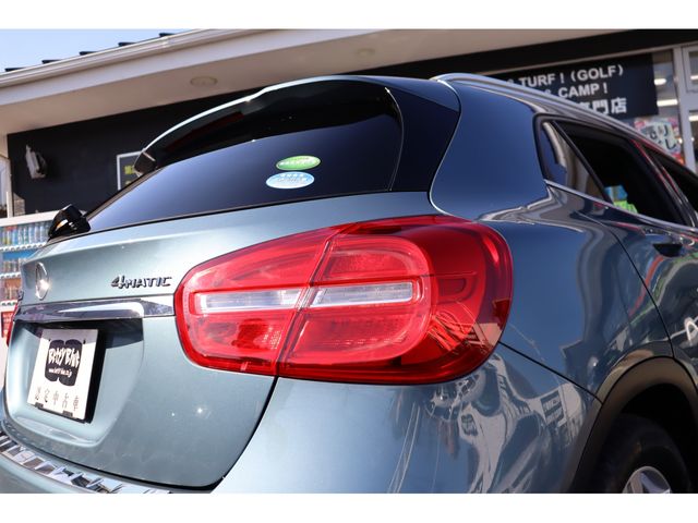 MERCEDES BENZ GLA class