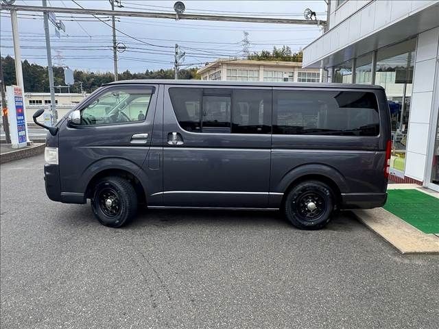 REGIUSACE van 4WD