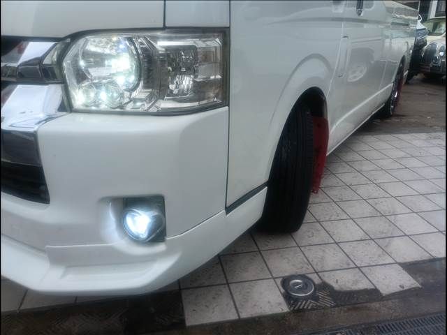 HIACE van 4WD