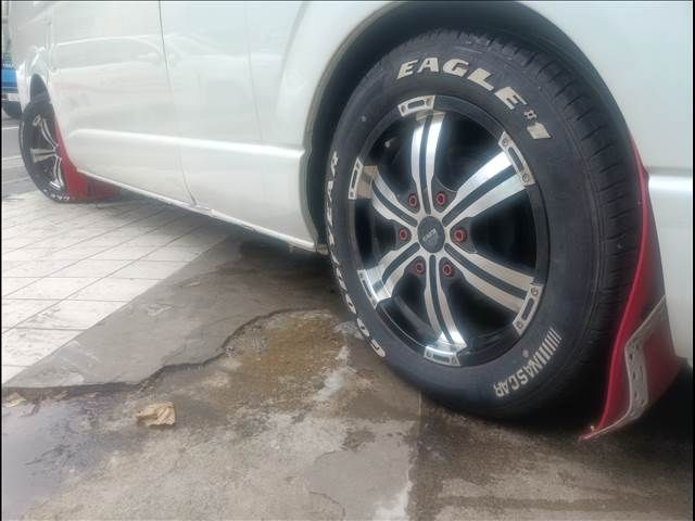 HIACE van 4WD