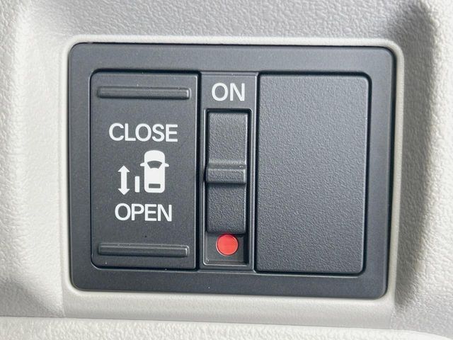 N BOX