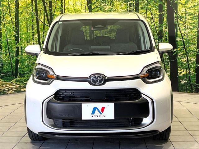 SIENTA HYBRID