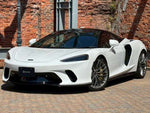 McLaren GT