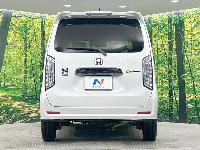 N-WGN CUSTOM 4WD