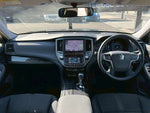 CROWN sedan hybrid