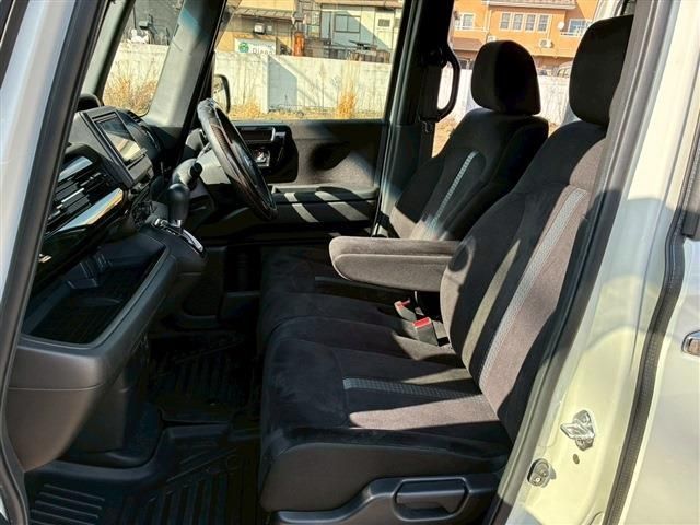 N-BOX CUSTOM