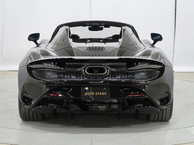 McLaren 750S
