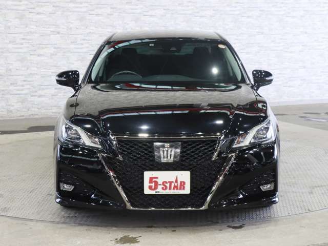 CROWN sedan