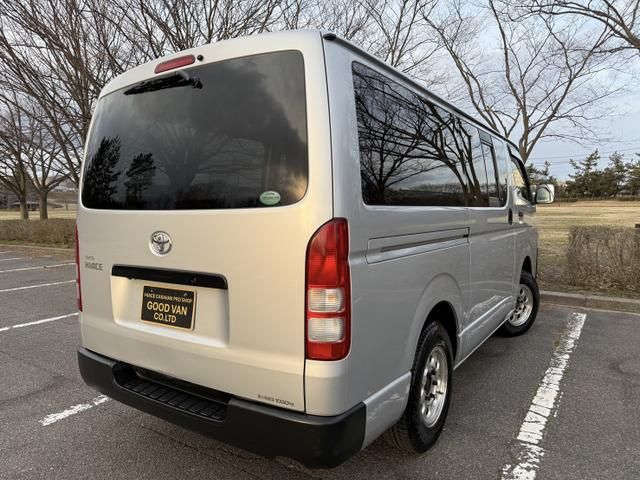 HIACE van 4WD